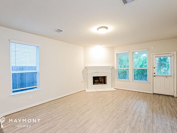 4th image of 40538 Berylline Ln