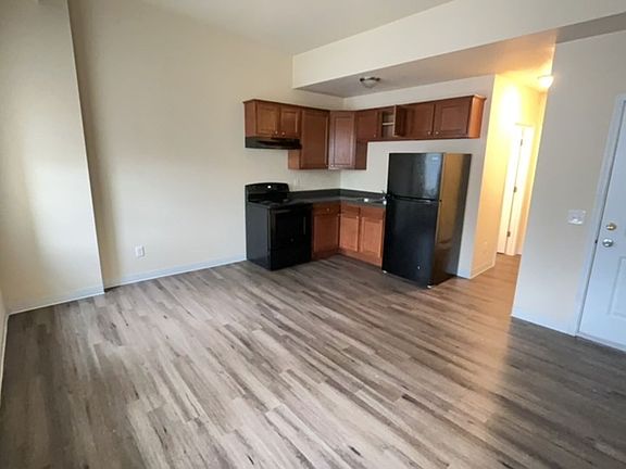 4th image of 4200 Colerain Ave #302
