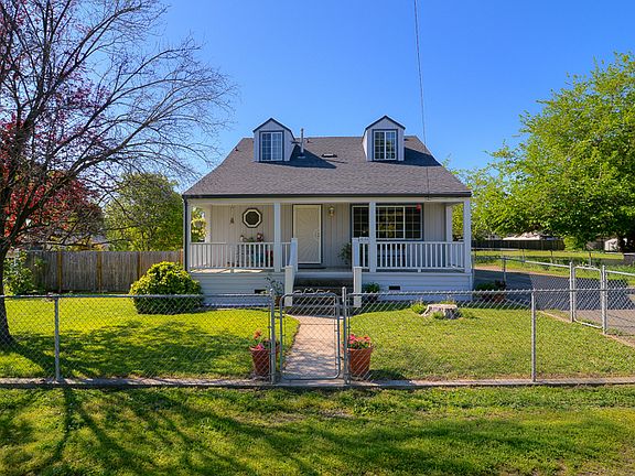 3rd image of 1636 Eldridge Ave