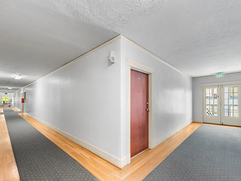 Historic Paramount Apartments — Photo 35