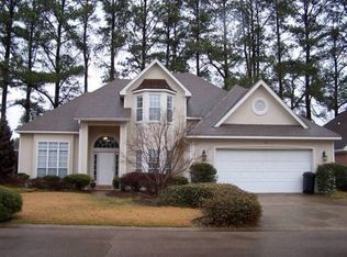 15 Fairway Dr, Columbus, MS 39705