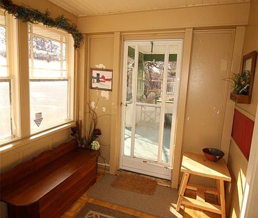 5th image of 663 2nd STREET E