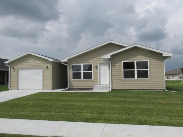 1012 Washington St, Gothenburg, NE 69138