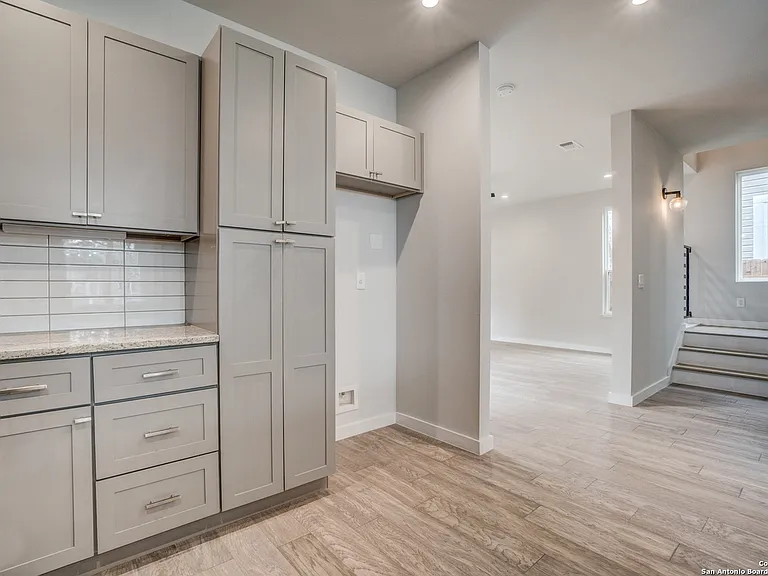 319 Piedmont Ave — Photo 13