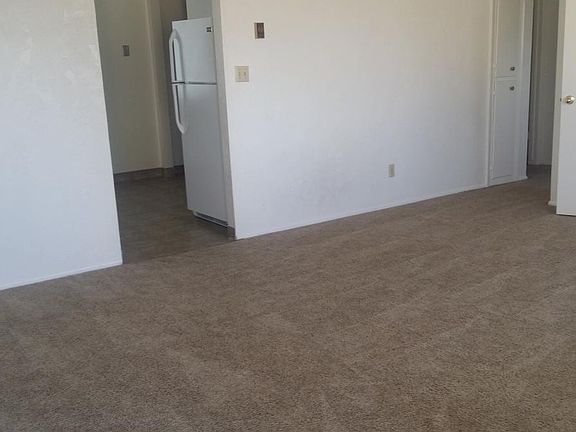 2nd image of 522 Hansen Ave APT 2