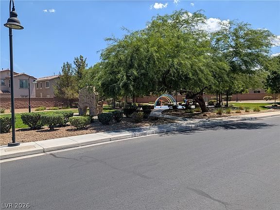 3rd image of 6368 Joshuaville Dr