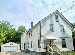 22 Whitacre Ct, Bedford, OH 44146