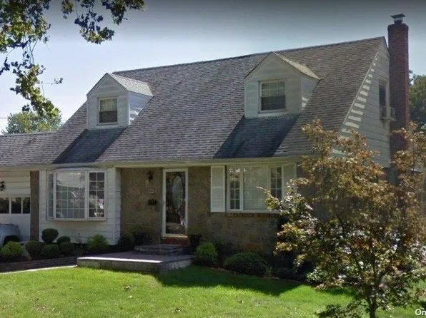 (undisclosed Address), Westbury, NY 11590
