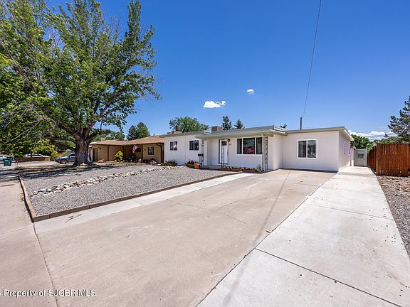 3rd image of 1117 N Chaco Ave