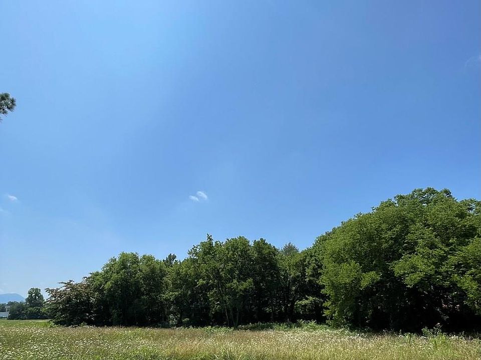 1st image of 0 Brookfield Ln