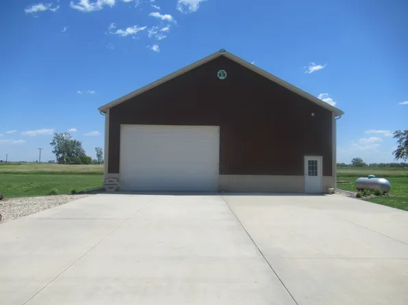 13846 E 1950 North Rd, Pontiac, IL 61764