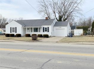 112 W Main St, Chesterfield, IN 46017