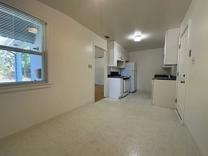 45 Aiken Way — Photo 10