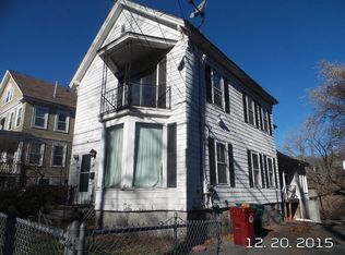 472 E Merrimack St, Lowell, MA 01852
