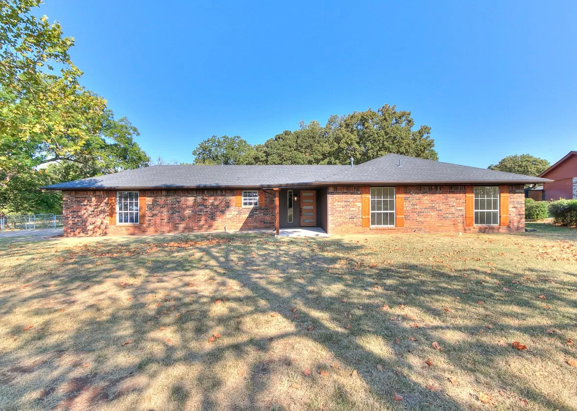 3 bed, 1581 sqft, $1,775 — Photo 1