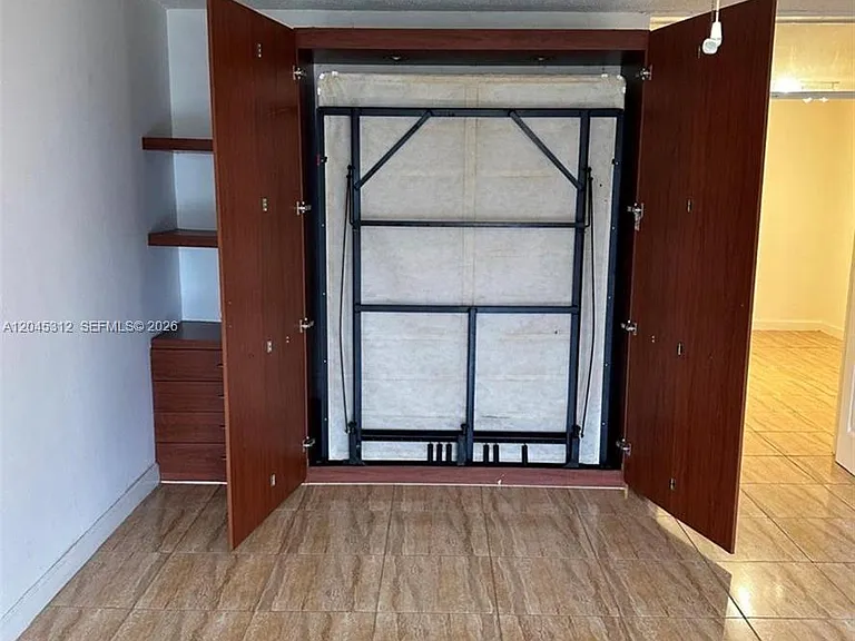 1470 NE 125th Ter #412 — Photo 6