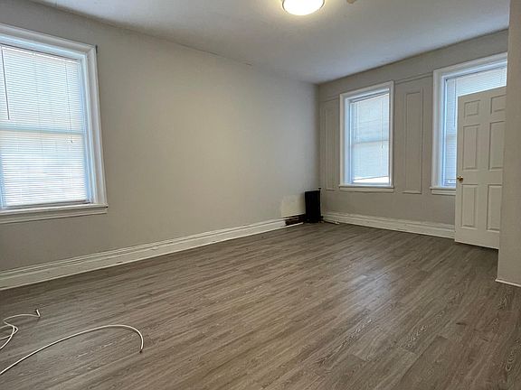 5th image of 629 Bergen Ave #500