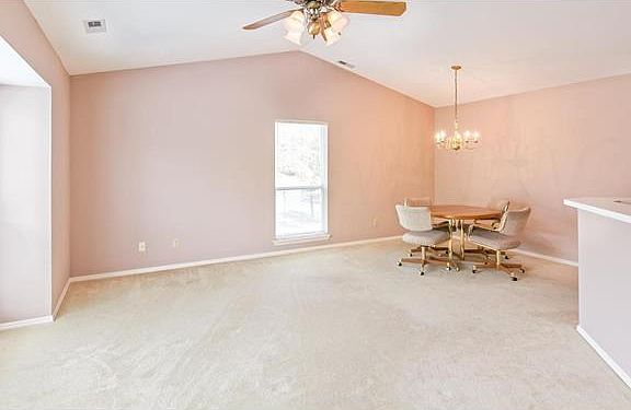 4th image of 1332 Highland Oaks Dr Unit C