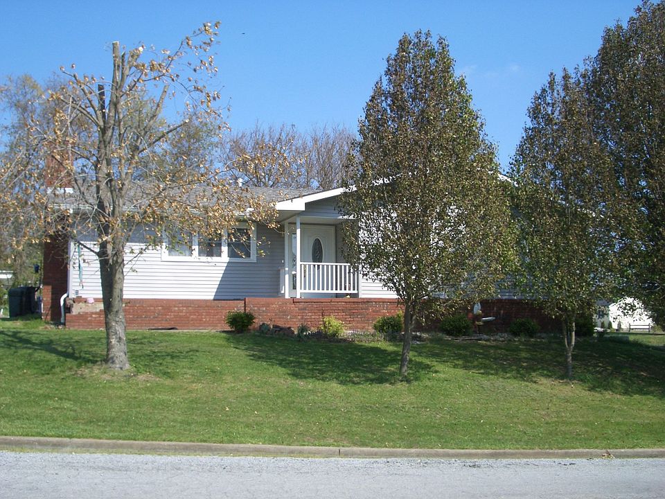 412 W. Ferne Clyffe Street