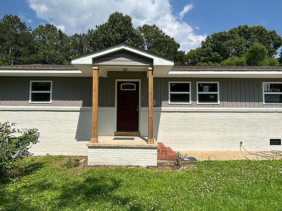 3rd image of 161 Elm Ave