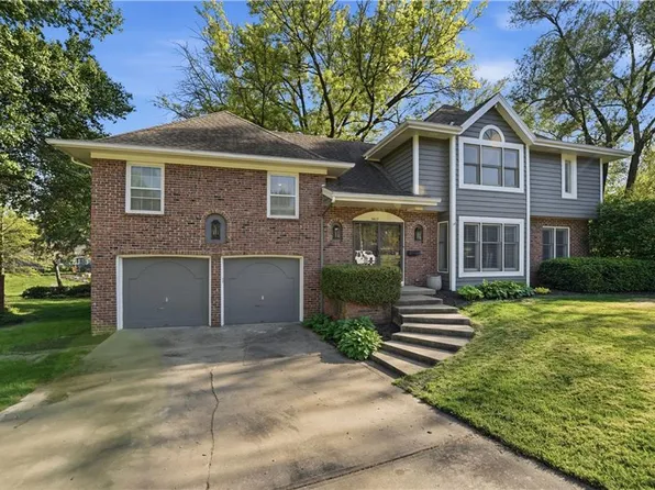 5475 W 85th Ter, Prairie Village, KS 66207