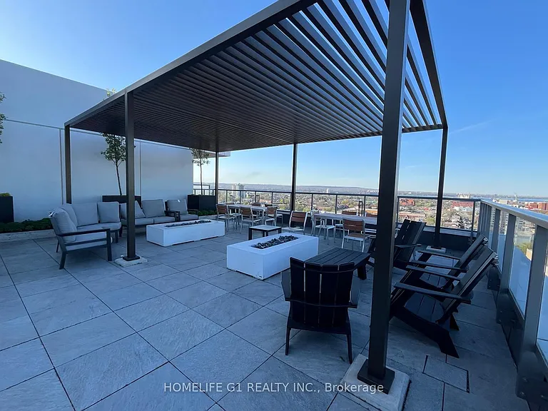 212 King William St #522 — Photo 19