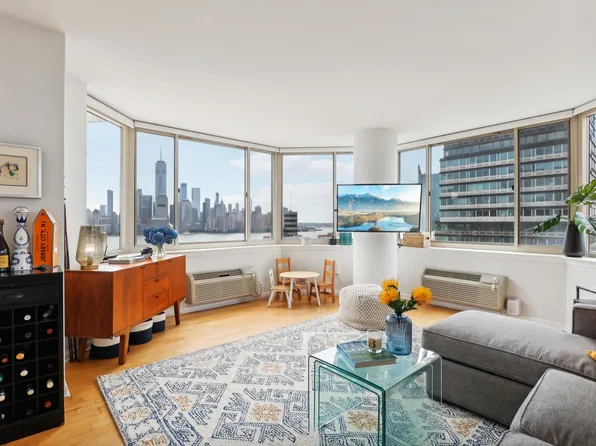 1 2nd St APT 1911, Jersey City, NJ 07302