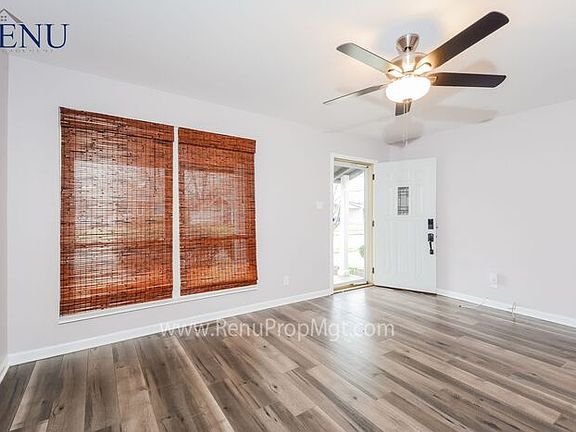 5th image of 912 Oriental Dr