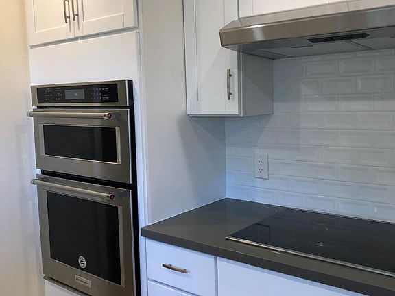 3rd image of 10953 Linda Vista Dr
