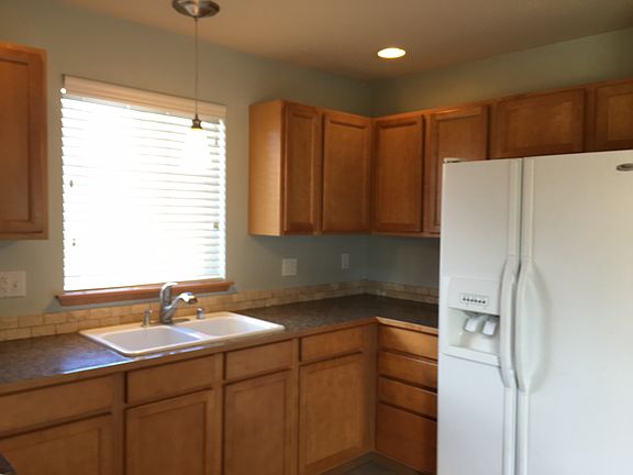 4th image of 6729 Takota Pl NE