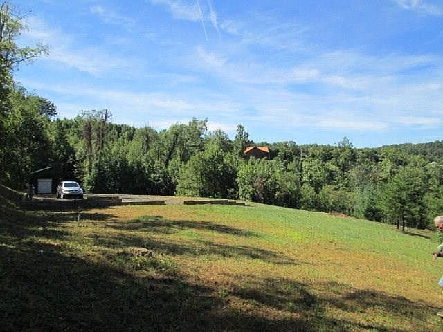 1st image of 174 Eagles Nest Dr