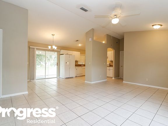 5th image of 2333 Pickard Ln