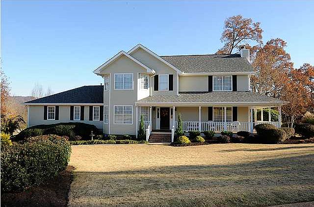 1st image of 8612 Horseshoe Bend Ln