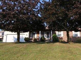 7574 Huntington Dr, Youngstown, OH