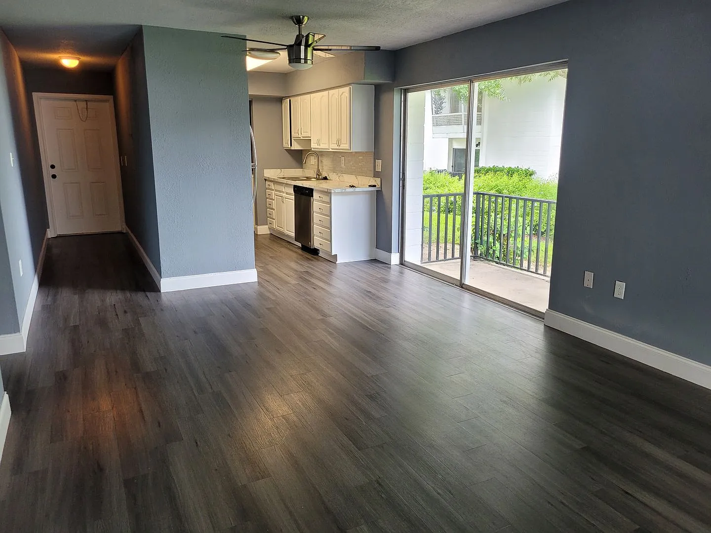 Charming 2-Bedroom Condo for Rent in Winter Haven, FL — Photo 4