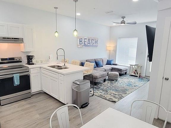 4th image of 5100 Laguna Blvd #3