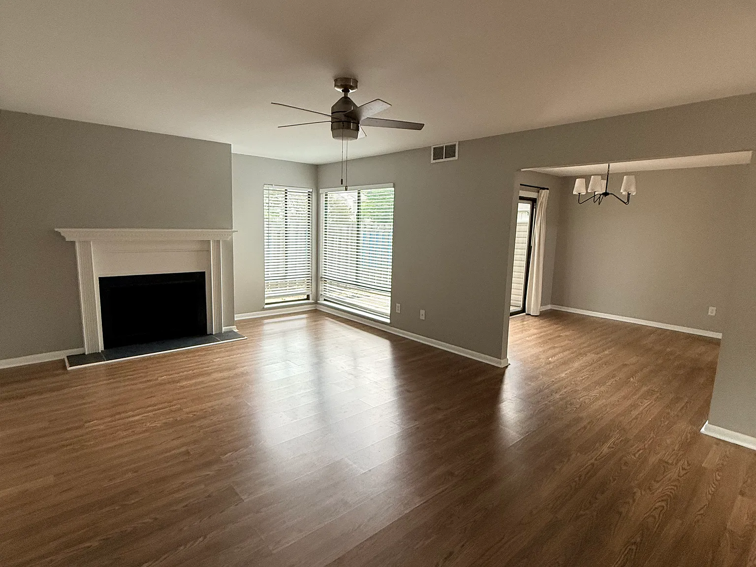 2 bed, 2.5 bath, 1451 sqft, $1,850 — Photo 2