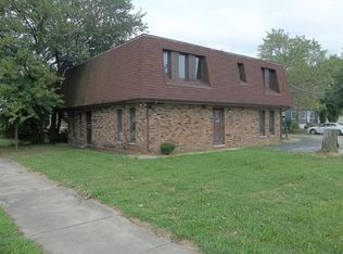 2843 Bernice Rd, Lansing, IL 60438