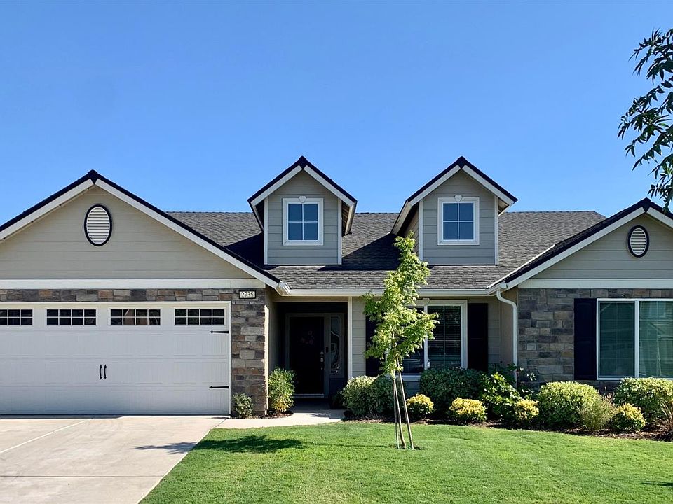 2nd image of 2735 Tamarack Ave