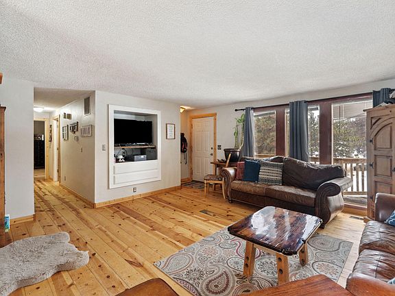 4th image of 5055 NW Coyner Ave