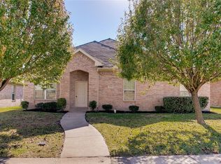 1238 Long Branch Dr, Lancaster, TX 75146