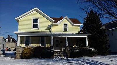 1st image of 922 Court St