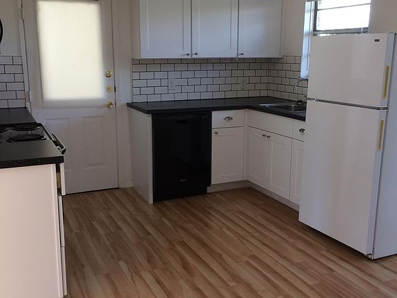 2nd image of 8311 Hathaway Dr