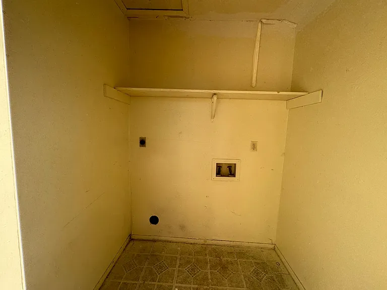 907 N 7th St — Photo 34