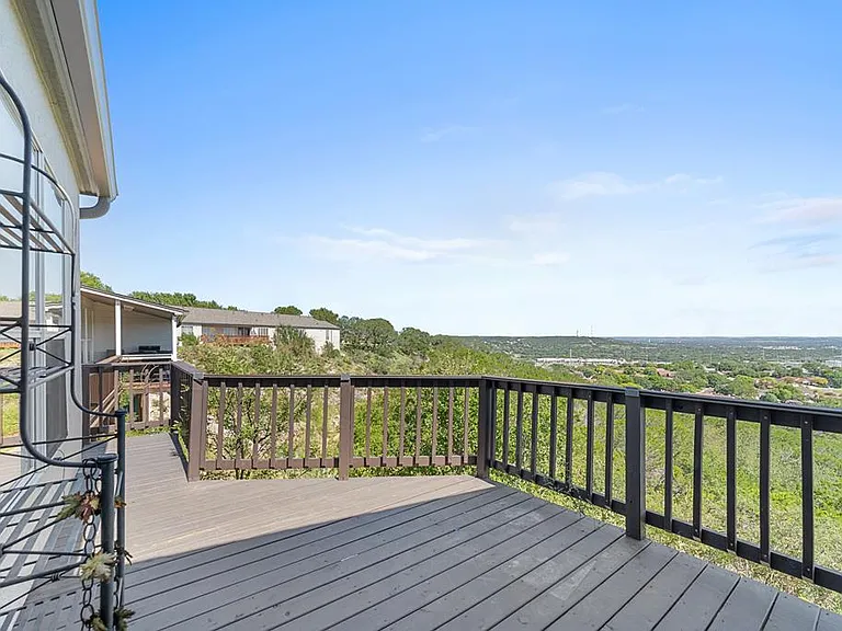 1008 Edinburgh Dr — Photo 22