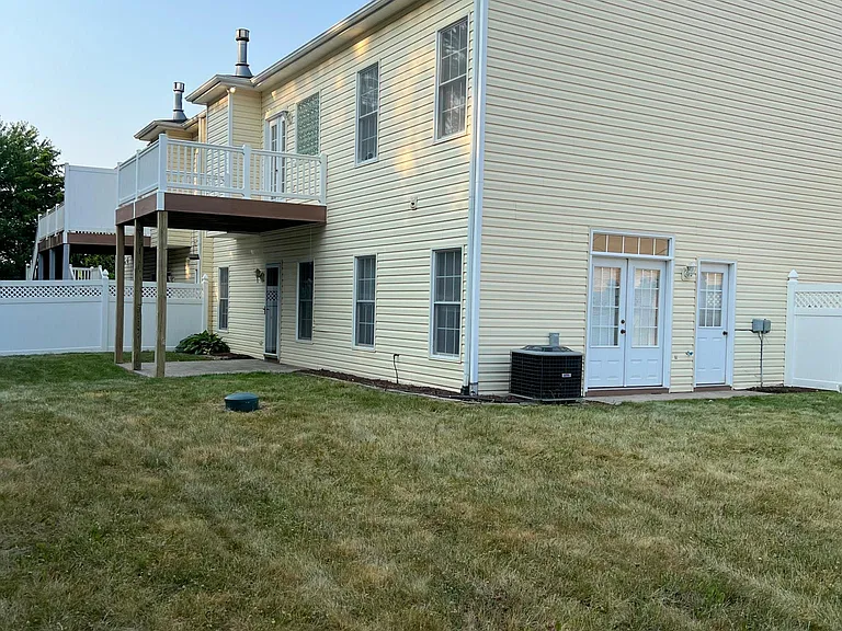 155 Chelsea Cir — Photo 18