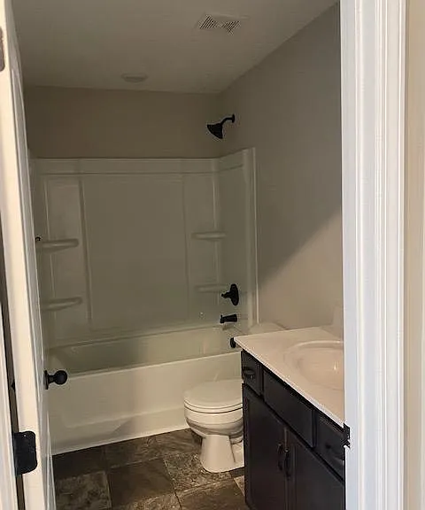 2nd full bath on 2nd level