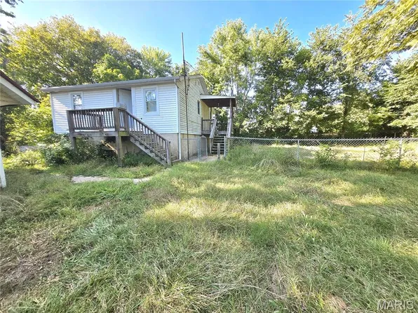 412 E Frisco St, Pacific, MO 63069