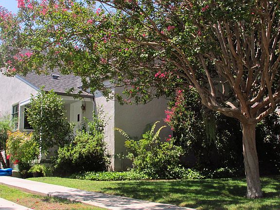 5th image of 1016 Vallejo Way