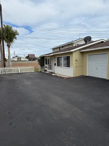 25044 3/4 Oak St Photo 1
